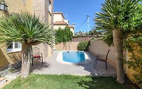 Habitaciones en Casa Céntrica con piscina